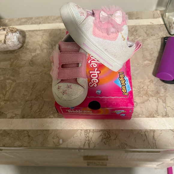 Skechers Twinkle Toes Pink and White Kids Sneakers - Picture 1 of 5